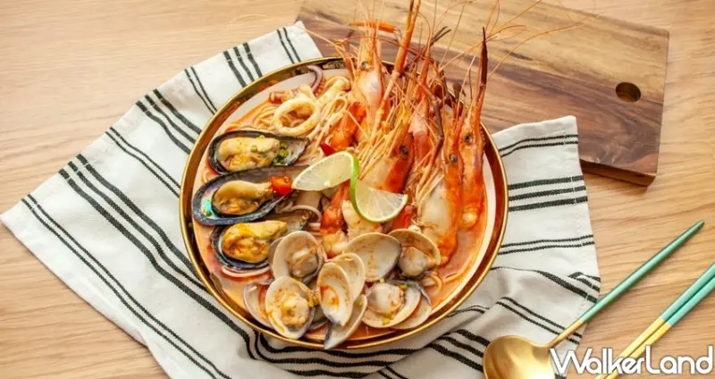 老媽拌麵「冬蔭功海鮮湯麵」 / WalkerLand窩客島整理提供 未經許可不可轉載