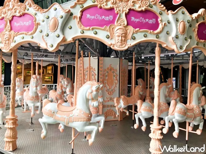 板橋大遠百 LOVE PINK耶誕樂園 / WalkerLand窩客島整理提供 未經許可，不得轉載