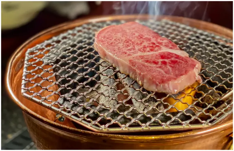 肉肉控今年必吃！讓人為之一亮的燒肉人氣夯店，蘭亭燒肉和牛極緻料理包你吃過就回不去，現在還額外加碼限定專屬優惠大放送哦。