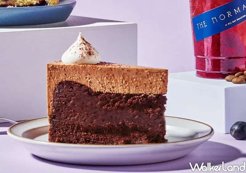 THE NORMAL台北精品咖啡館、Sweet Tooth聯名「藍莓巧克力乳酪塔」 / WalkerLand窩客島整理提供 未經許可不可轉載