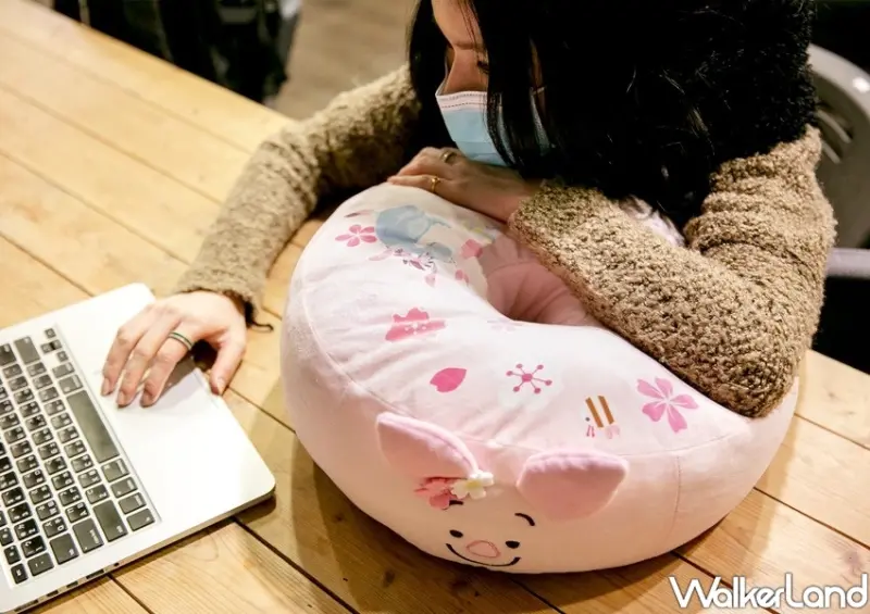 7-ELEVEN迪士尼小熊維尼甜甜圈坐墊 / WalkerLand窩客島整理提供 未經許可不可轉載