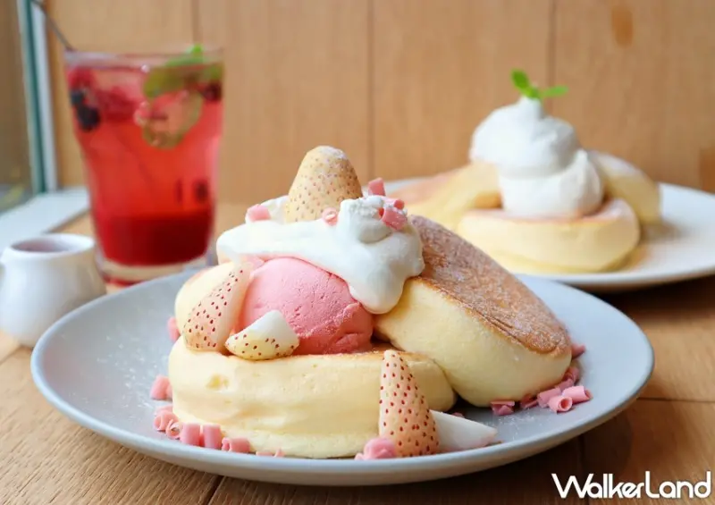 FLIPPER’S奇蹟的舒芙蕾鬆餅 雪兔白草莓 / WalkerLand窩客島提供 未經許可，不得轉載