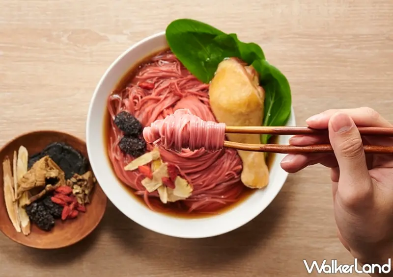 靜享「好溫暖系列」雞腿湯麵 / WalkerLand窩客島整理提供 未經許可，不得轉載