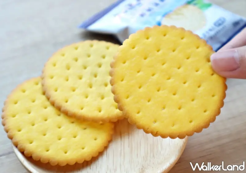 初鹿牧場 鮮奶薄餅隨手包 / WalkerLand窩客島提供 未經許可，不得轉載