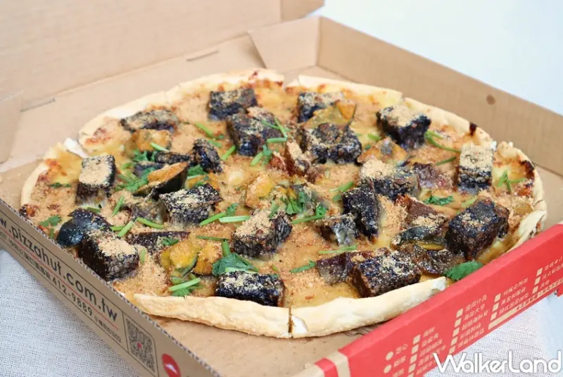 必勝客 香菜皮蛋豬血糕比薩 / WalkerLand窩客島整理提供 未經許可，不得轉載