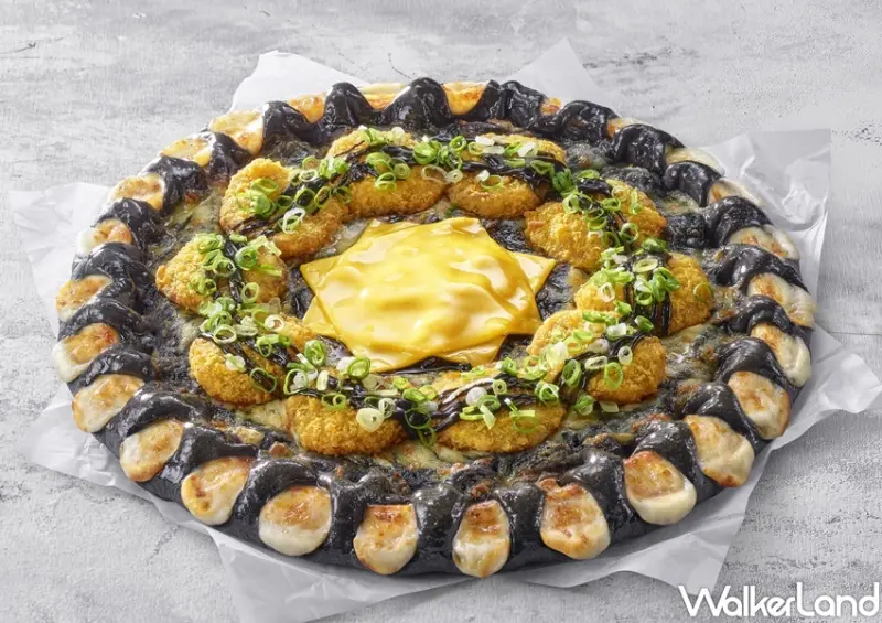 必勝客 蒜香黑咖哩豬排比薩 / WalkerLand窩客島提供 未經許可，不得轉載