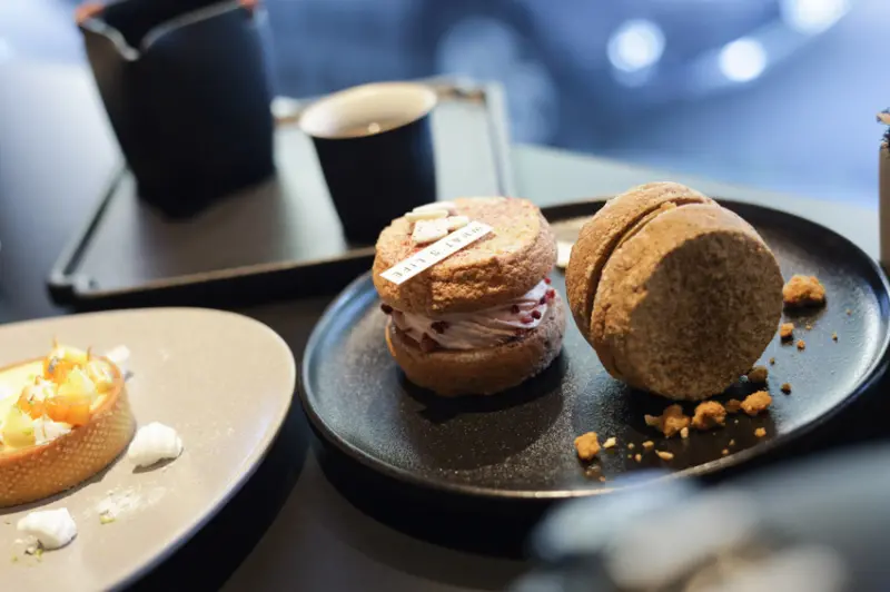 【山海工作室What’s Life】陪你找尋屬於自己的甘甜／必吃達克瓦茲、檸檬塔、蒙布朗，法式甜點與職人手沖咖啡