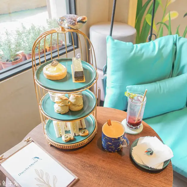 大安美食。DACELO  科技大樓站巷弄間早午餐  IG超夯打卡餐廳  浮誇鳥籠下午茶