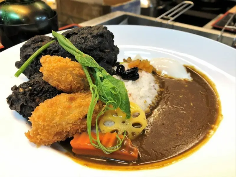 黑ㄟ咖喱屋｜汐止火車站人氣咖哩飯！招牌黑嚕嚕雞塊和超厚實豬排！汐止火車站美食推薦、汐止美食推薦、汐止日式推薦、汐止咖哩飯推薦、汐止外帶推薦