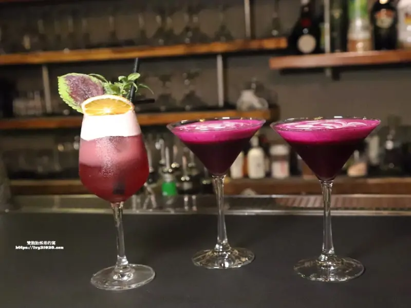 推薦高雄苓雅  晚餐宵夜 Urban Soul餐酒館․客製化的創意調酒 ․相聚小酌