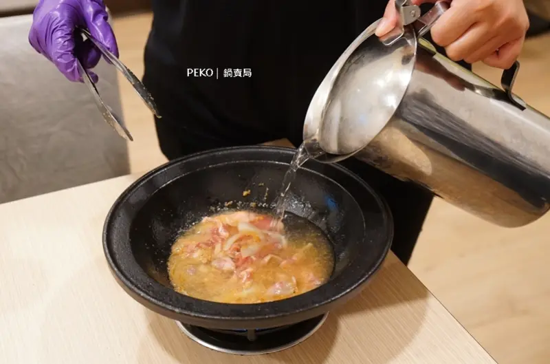 最便宜只要140元，還提供自助吧吃到飽，激推爆炒過的「石頭火鍋」！