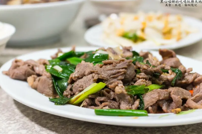 高雄苓雅︱漢泰街羊肉店　在地人宵夜推薦！酸甜脆羊肚、炒羊肉，40年傳承兩代的不變老味道～