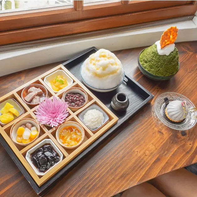 高雄美食。春田冰亭  西子灣日治時期高級旅社變身優雅日式餐廳  浮誇甜點/日式鍋燒麵/日系刨冰