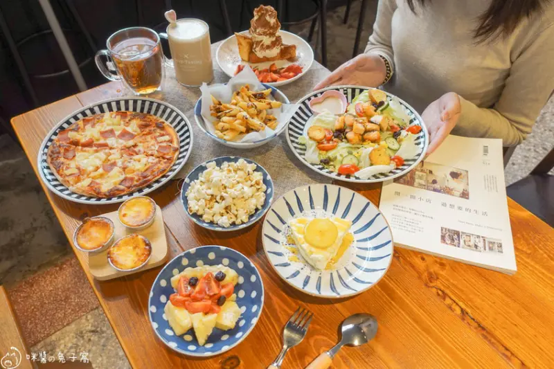 基隆美食。林林一號店  復古公寓二樓的美味小餐廳  推薦約會/聚會套餐  浮誇甜點吐司米蘇