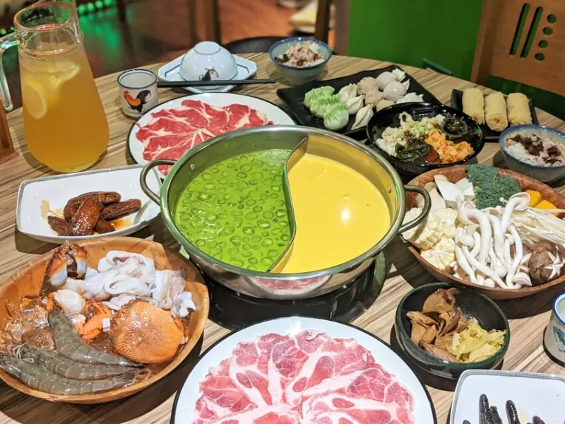 波記私宅打邊爐｜寒流來襲必吃港式打邊爐！青醬椒麻湯底配上各式招牌手工丸餃！台北火鍋推薦、台北港式推薦、東區火鍋推薦、東區港式推薦