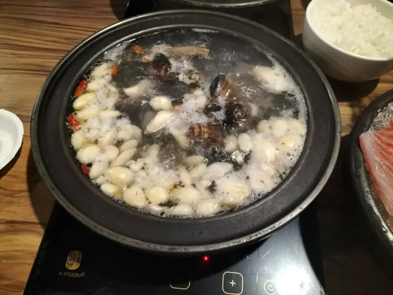 一整瓶米酒加滿滿不手軟-嘉義虎澤拾鍋