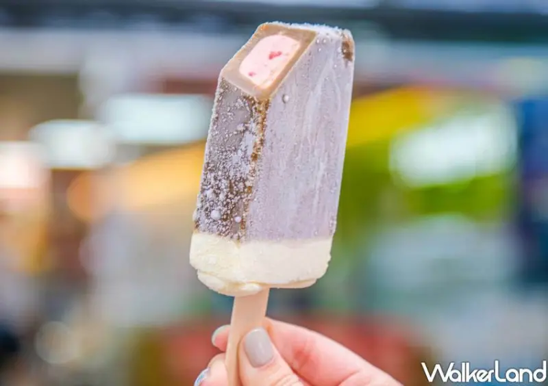 全家、WA!COOKIES「紅水烏龍草莓奶蓋雪糕」