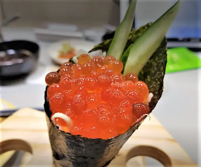 [台北日式]士林區士林站「一条通」迴轉壽司美味新鮮好選擇/超便宜多種手捲新鮮又划算/平價又厲害的各式壽司品項/附菜單