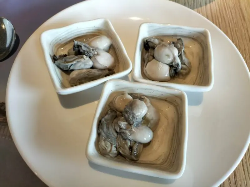 想不到冬天還能吃到大顆肥美的東石鮮蚵-嘉義長榮文苑酒店自助餐