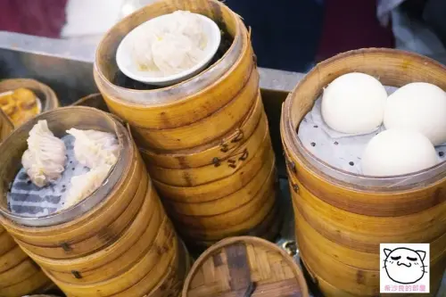 西門港式飲茶．吃飲茶，老派蒸籠推車才是王道──金獅大酒樓