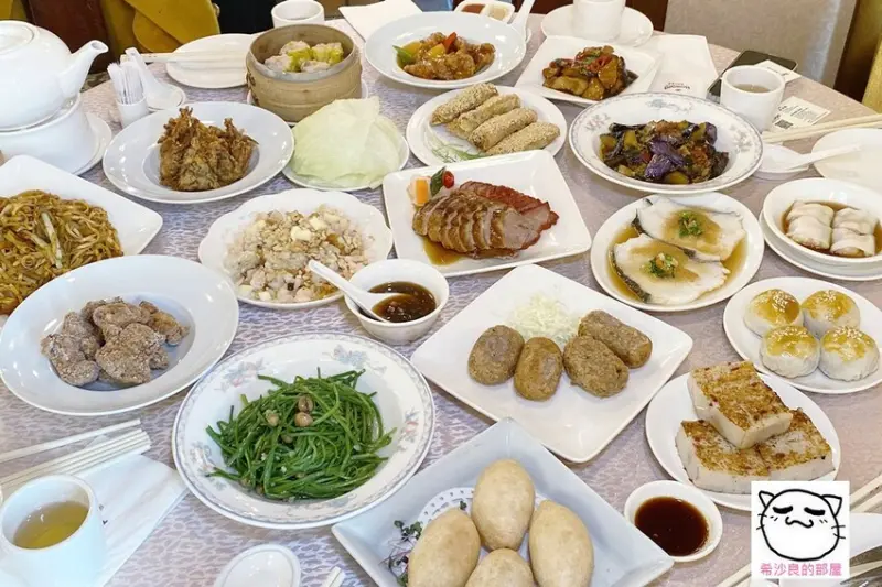 台北港點吃到飽。市中心老字號星級飯店優質港式料理──福華大飯店珍珠坊
