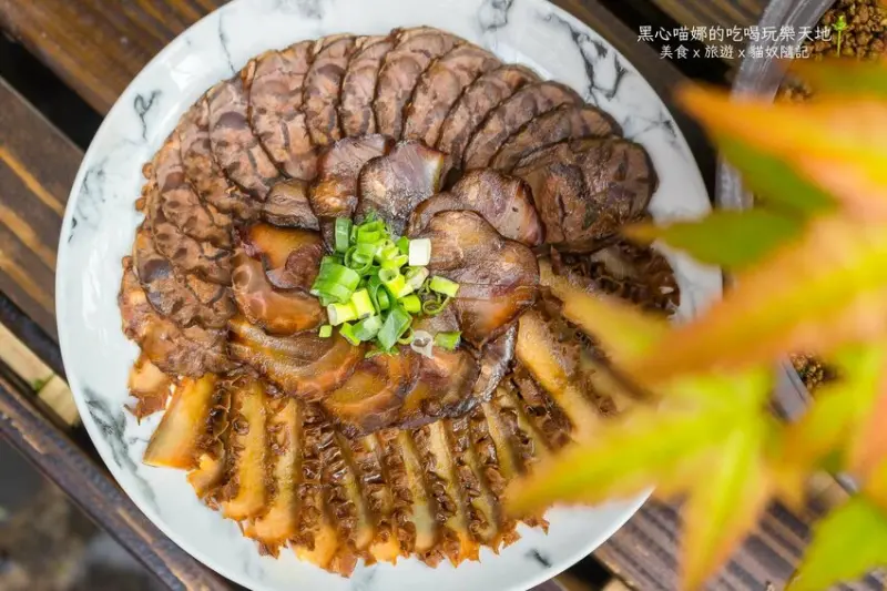 高雄鼓山︱罌粟滷品　花椒香麻超涮嘴！疫情期間買香噴滷味配啤酒在家追劇吧！