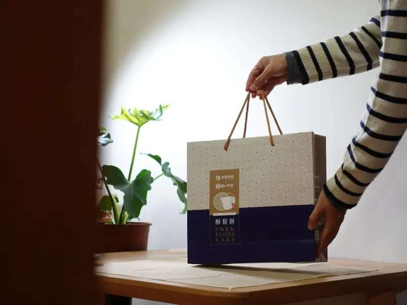 水根肉乾x朝和餅舖 老店聯手推出酥鬆餅，肉鬆控必嚐