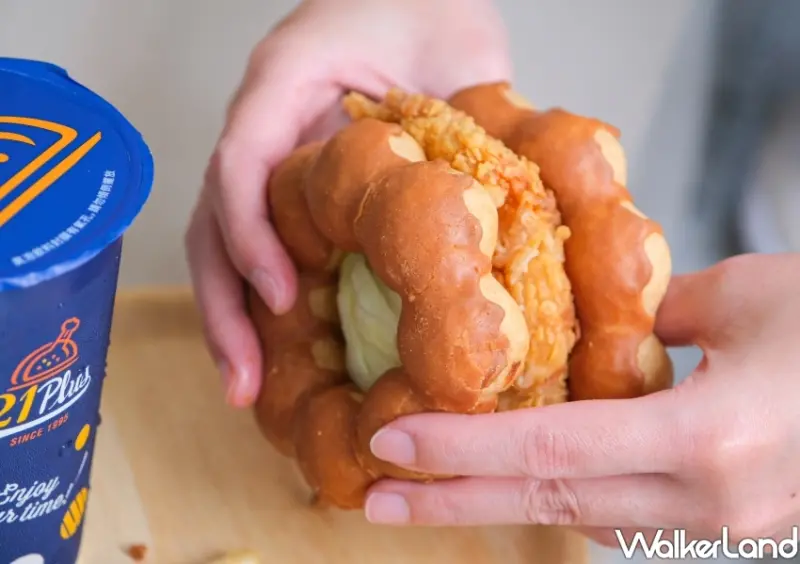 21世紀、Mister Donut「厚豆香炸雞波堤堡」 / WalkerLand窩客島整理提供 未經許可不可轉載