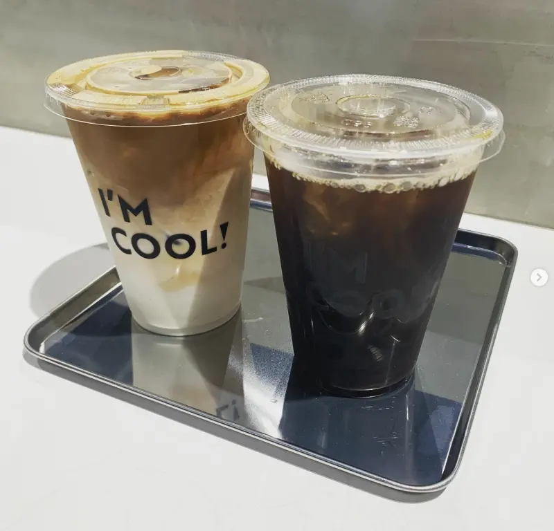 【桃園不限時咖啡廳】CAFE!N 硬咖啡，工業區裡的絕美白色咖啡店，乾淨極簡工業風