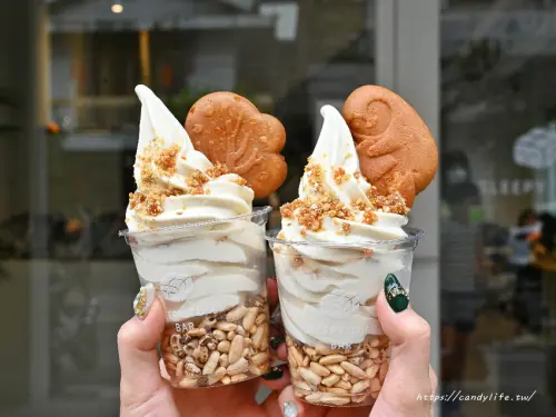 眠豆腐台中店｜將寢具店搖身變成網美咖啡館，結合Tofu Bar特色美食的床墊體驗館，激推豆乳霜淇淋～