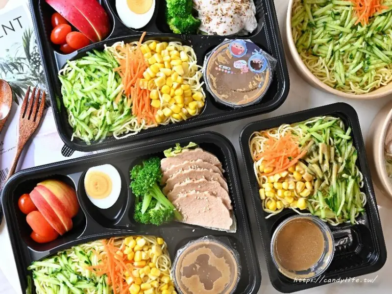 翔爸涼麵｜隱身在巷弄裡的文青涼麵，精緻涼麵餐盒超有質感，還有獨創超可愛的點心杯涼麵～