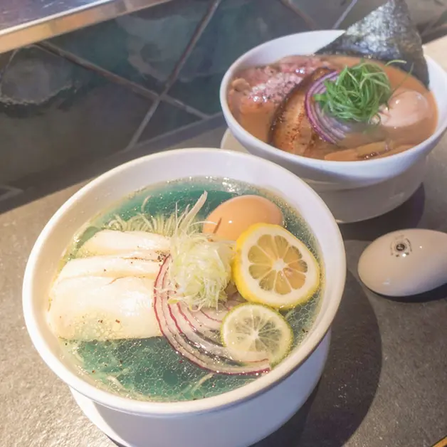 師大美食。真劍拉麵  師大夜市必吃藍色鹽味翠雞拉麵  超美味炙燒叉燒