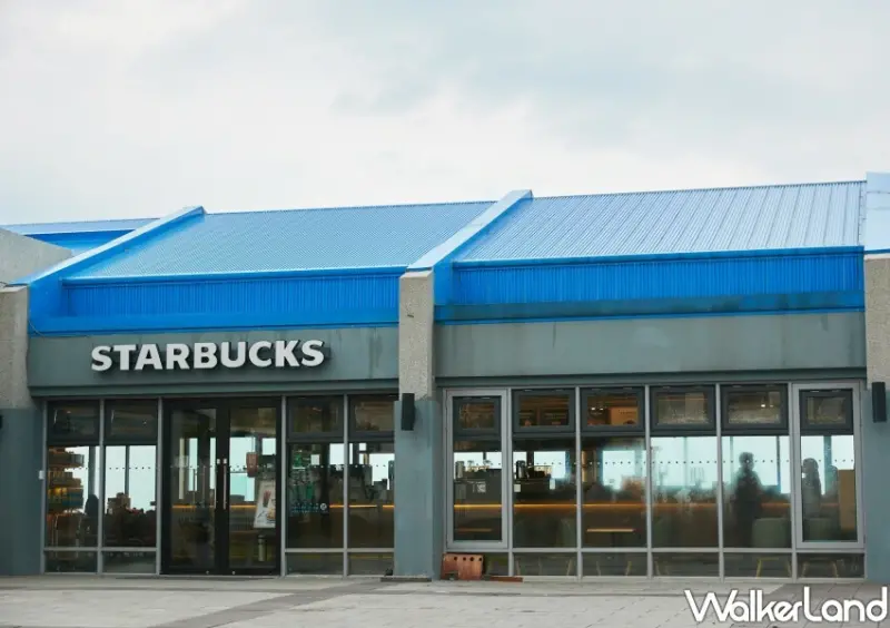 新北福隆「沙灘海景星巴克」 / WalkerLand窩客島整理提供 未經許可不可轉載