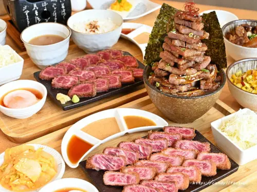 台中人氣嵐山炸牛排夏日限定芒果季登場！採用每週直送北海道十勝鮮乳製作的芒果鮮奶酪，不只芒果甜點，還有芒果入料的特色小菜，芒果控必吃～