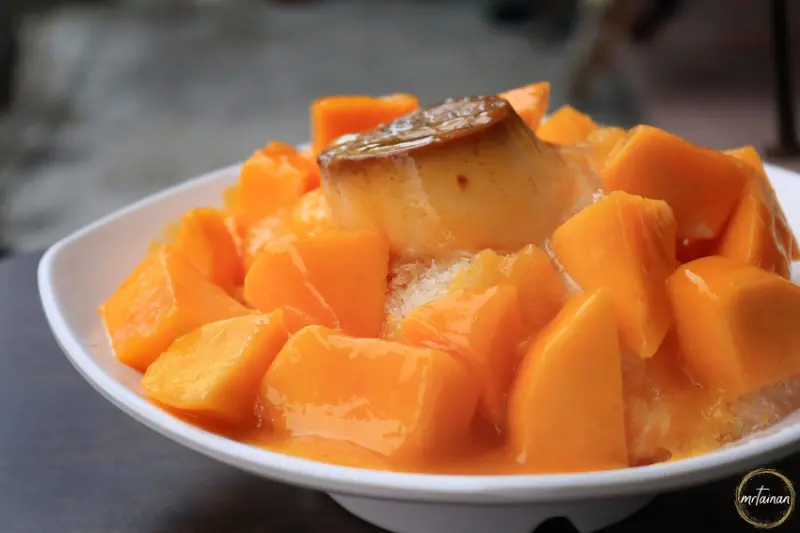 台南果汁冰店／少數開到深夜的冰店／夏季限定愛文芒果牛奶冰／50多年歷史老店／當天新鮮現煮近20種配料／連在地人都愛吃