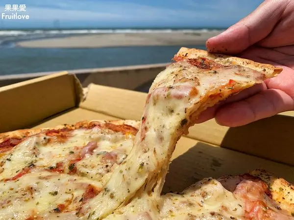 一間藏身在海邊附近住宅裡的美味義式披薩
