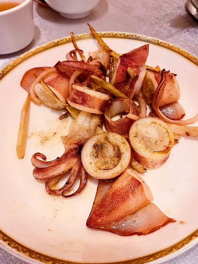 [台北海鮮]中山區南京復興站「田園海鮮餐廳」無限回訪都好滿意的海鮮餐廳/必點超Q彈爆卵小卷/香酥紅糟鰻魚醃漬入味停不下來/附菜單