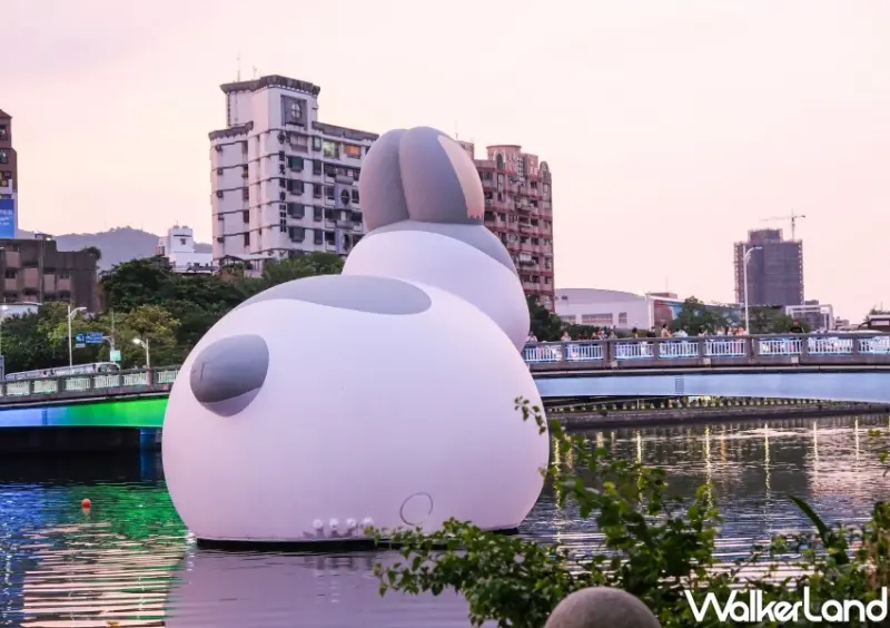 高雄LINE貼圖愛河「聊療漂漂河」 / WalkerLand窩客島整理提供 未經許可不可轉載