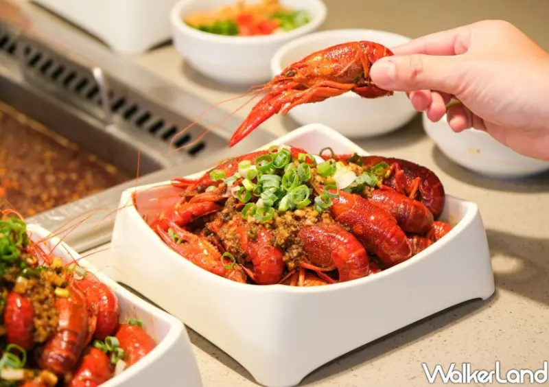 ▲海底撈優惠券免費領！隱藏版小龍蝦5折券快領，11天倒數別錯過 / WalkerLand窩客島 鄭雅之 拍攝