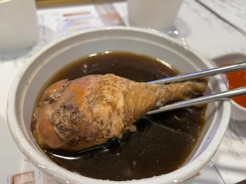 【台北士林美食】海友十全排骨，米其林必比登士林夜市必吃推薦，中藥湯頭甘甜肉大塊，養身就靠他！捷運士林站下車走路7分鐘