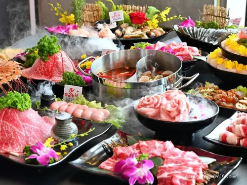 新馬辣plus｜台中新馬辣plus公益店試營運，雙和牛吃到飽，還有期間限定生食級大干貝讓你呷免驚～