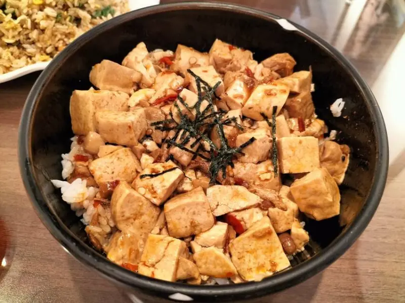 大份量好口味的素食首選-嘉義香香素食