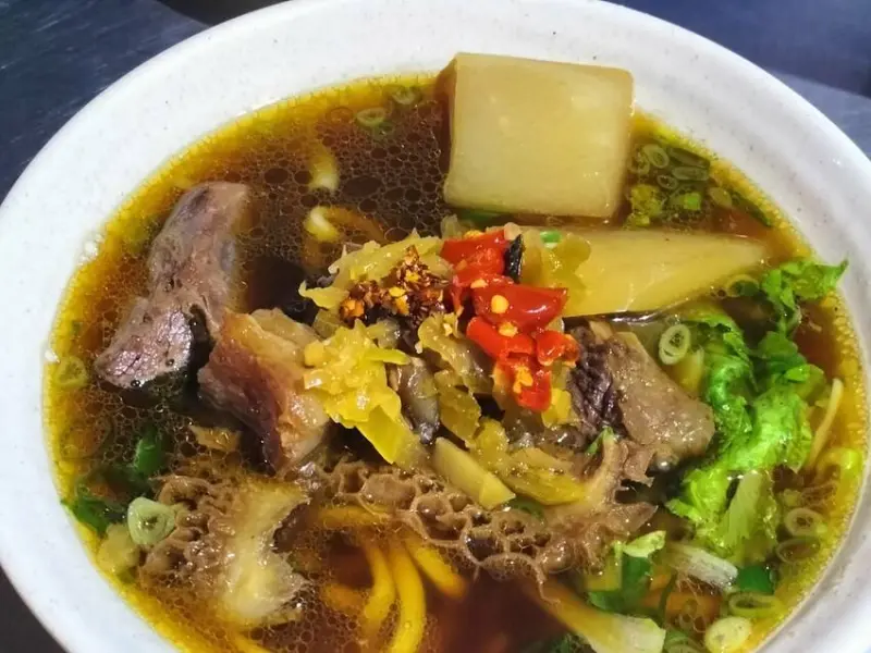 宵夜場的首選-嘉義文化路圓環葉記牛肉麵