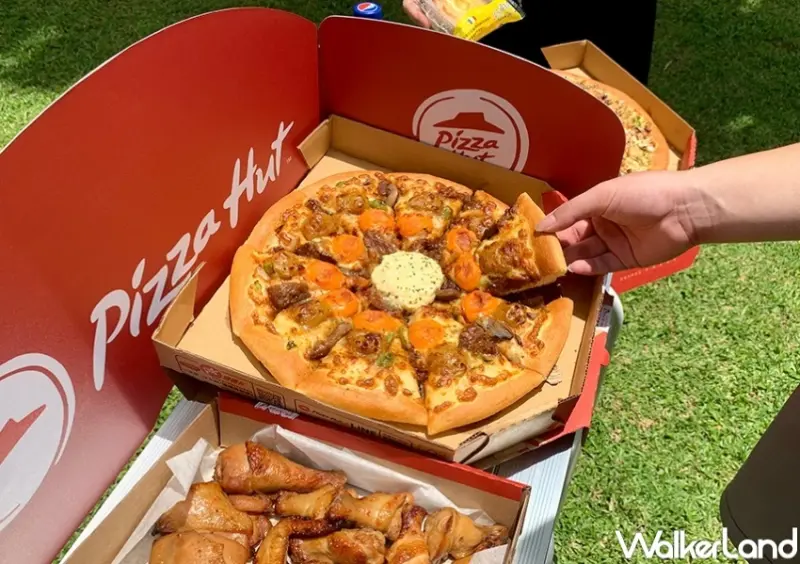 必勝客 月見起司炭燒嫩牛比薩 / WalkerLand窩客島整理提供 未經許可，不得轉載