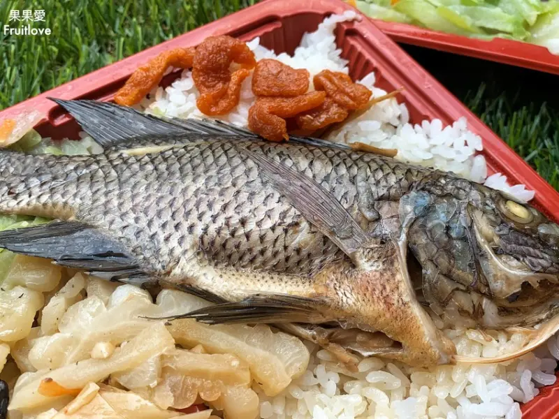 隱藏在小巷弄的便當店，海吳郭魚每天限量，已撲空好多次