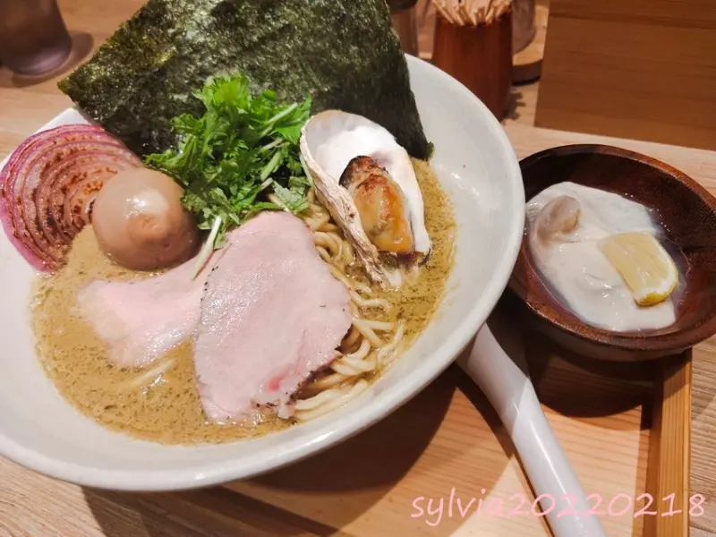 雙連站，二屋牡蠣拉麵專賣店，每日限量拉麵