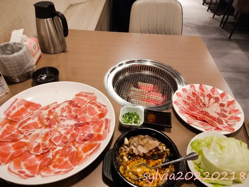 三重，千歲亭炭火燒肉，好吃的韓式拌飯。