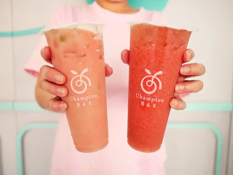 號稱台中版御香屋就是這家，水果系列都相當出色，紅心芭樂夢幻登場，當季水果入茶最新鮮，大口吸能吃到滿滿果肉好有料-圈品茶