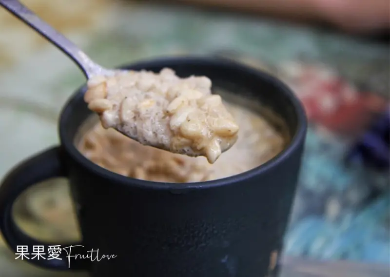 古色古香的百年宅邸古蹟裡，飄出充滿著麵茶的香氣