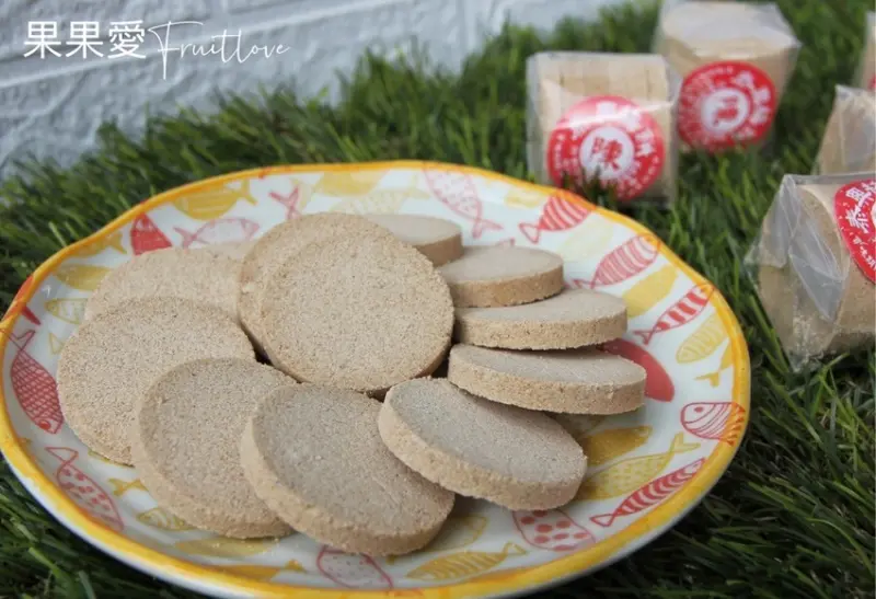 阿嬤的梅餅，入口即化、酸甜酸甜、生津止渴，古早好滋味